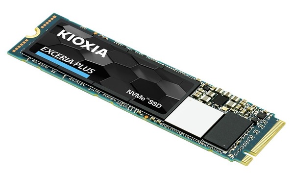 KIOXIA EXCERIA PLUS NVMe M.2 SSD (2)