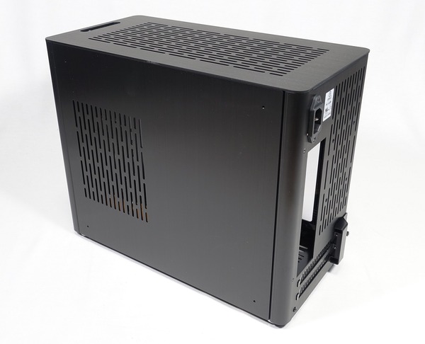 Lian Li PC-Q38 review_00737