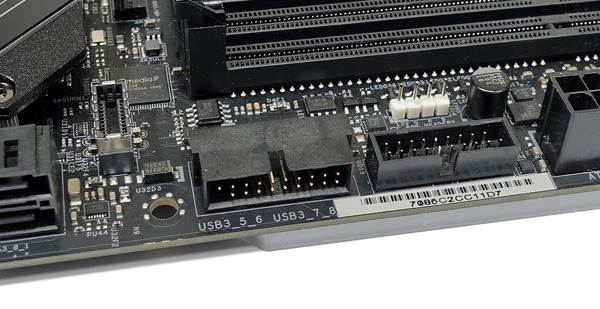 ASRock Z390 Phantom Gaming X review_09918_DxO