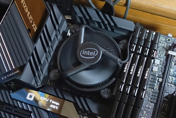 Intel Core i9 10900 review_00618_DxO