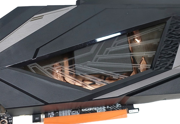 GIGABYTE AORUS GeForce RTX 2080 Ti XTREME WATERFORCE 11G review_07638_DxO