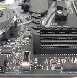 ASRock X470 Taichi review_05276