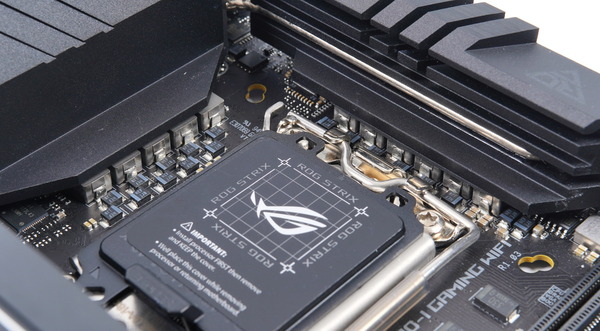 ASUS ROG STRIX Z690-I GAMING WIFI review_03481_DxO