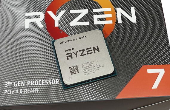 AMD Ryzen 7 3700X