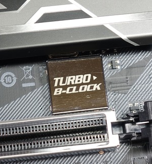 GIGABYTE Z370 AORUS Gaming 7 review_01746