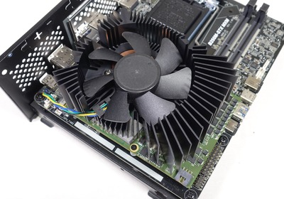ASRock DeskMini GTX 1080 review_02710