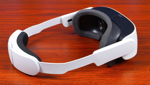 arpara 5K Tethered VR Headset review_04572_DxO