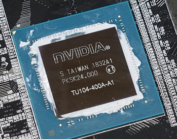 GIGABYTE GeForce RTX 2080 GAMING OC 8G review_02768a_DxO