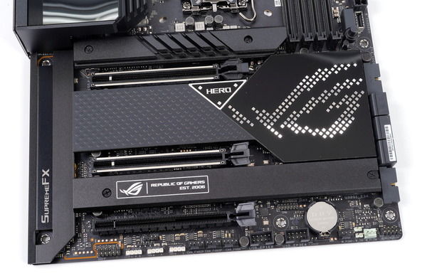 ASUS ROG MAXIMUS Z690 HERO review_00567_DxO