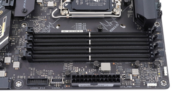 ASUS ROG STRIX B660-F GAMING WIFI review_03433_DxO