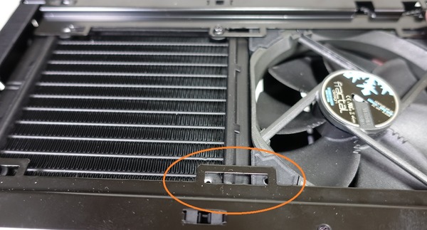 Lian Li PC-Q38 review_00822