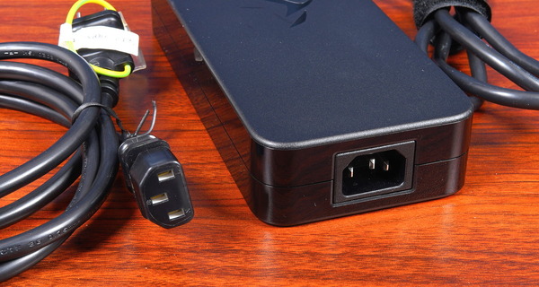 ASUS ROG Swift PG32UQX review_08937_DxO