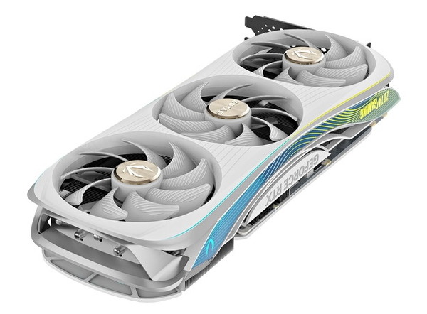 ZOTAC GAMING GeForce RTX 4090 AMP Extreme AIRO White Edition (3)