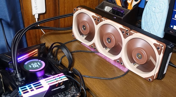 NZXT KRAKEN Z73 review_05875_DxO