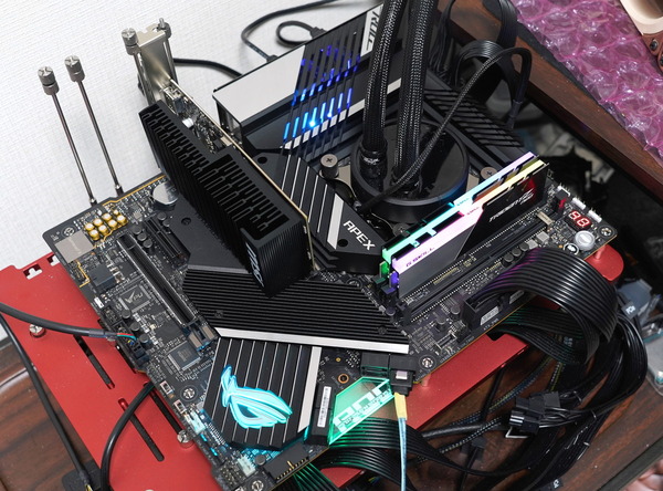 ASUS ROG MAXIMUS XIII APEX review_03409_DxO