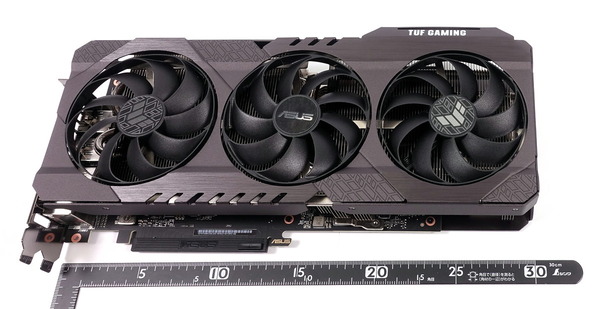 ASUS TUF-RTX3090-O24G-GAMING review_04536_DxO
