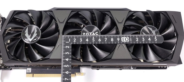 ZOTAC GAMING GeForce RTX 3090 Trinity review_03708_DxO