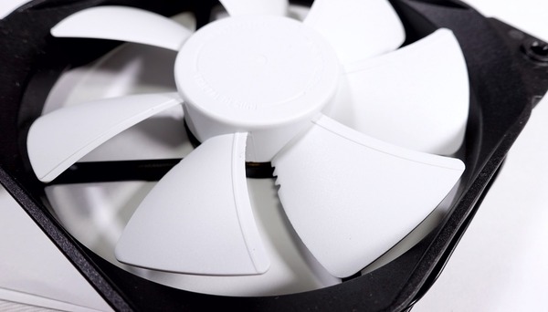 Fractal Design Celsius S36 review_07730