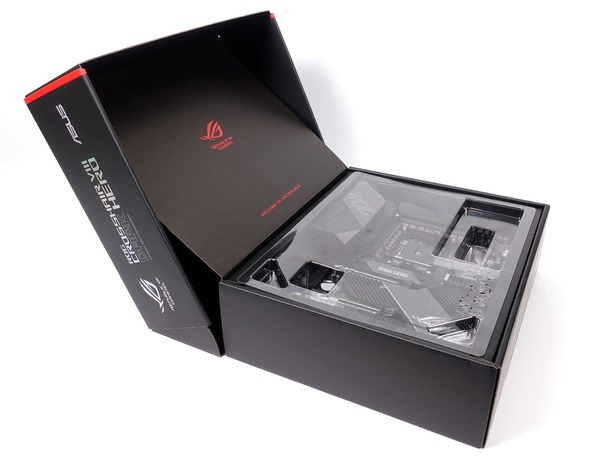 ASUS ROG Crosshair VIII Dark Hero review_07599_DxO