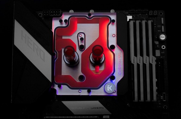 EK-Quantum Momentum ROG Crosshair VIII Hero D-RGB - Plexi (4)