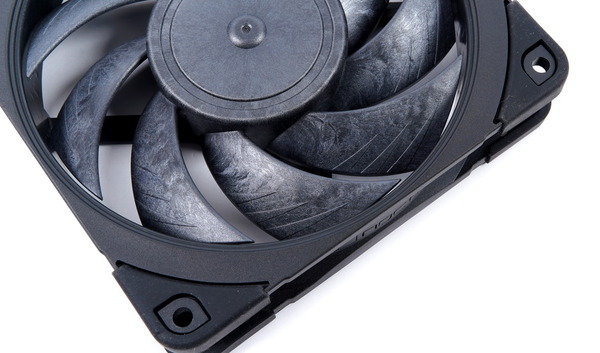 Noctua NH-U12A chromax.black review_01759_DxO