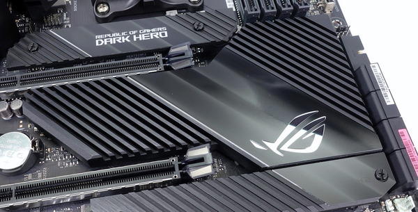 ASUS ROG Crosshair VIII Dark Hero review_07610_DxO