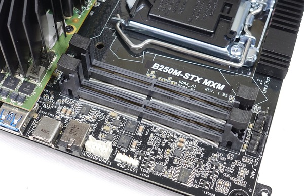 ASRock DeskMini GTX 1080 review_02708