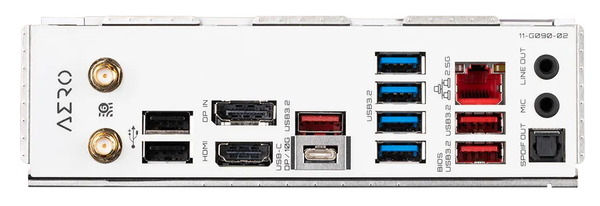 GIGABYTE B650 AERO G (4)