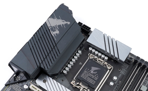 GIGABYTE Z690M AORUS ELITE DDR4 review_02256_DxO