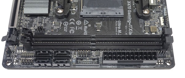 ASRock Fatal1ty X470 Gaming-ITX/ac review_06044