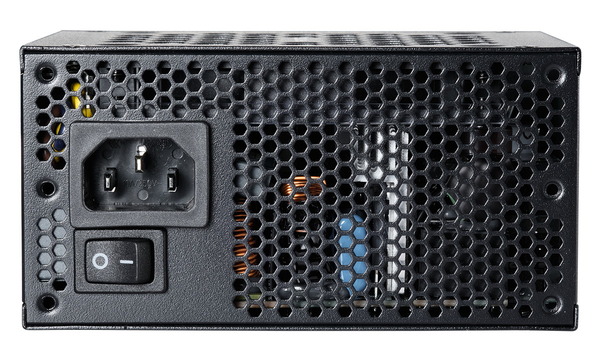 Phanteks Revolt SFX 750W Platinum (5)