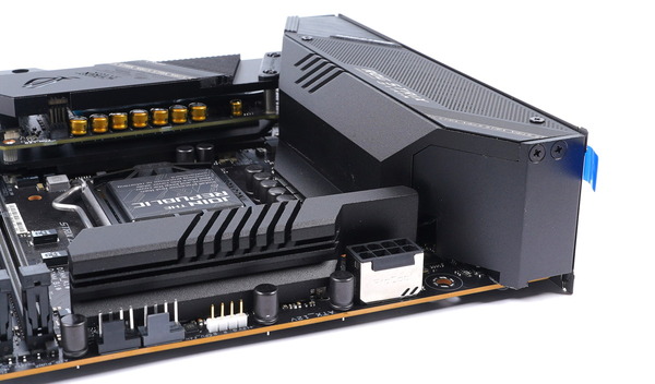 ASUS ROG STRIX Z590-I GAMING WIFI review_02880_DxO
