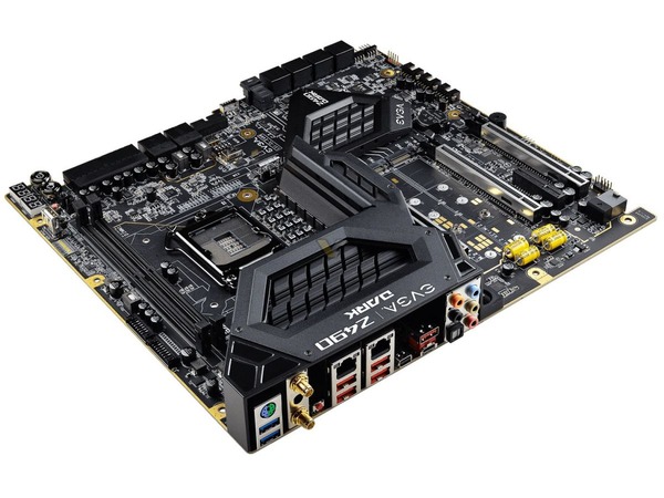 EVGA Z490 DARK (4)