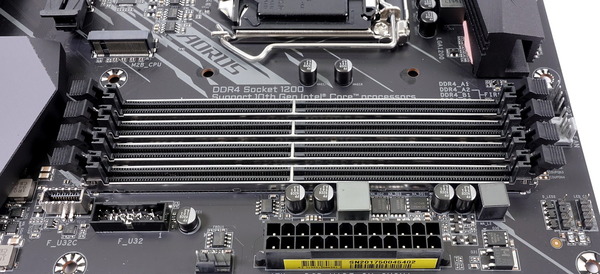 GIGABYTE Z490 AORUS ELITE_00351_DxO