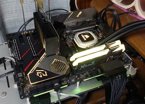 Team XCALIBUR Phantom Gaming RGB review_00743_DxO