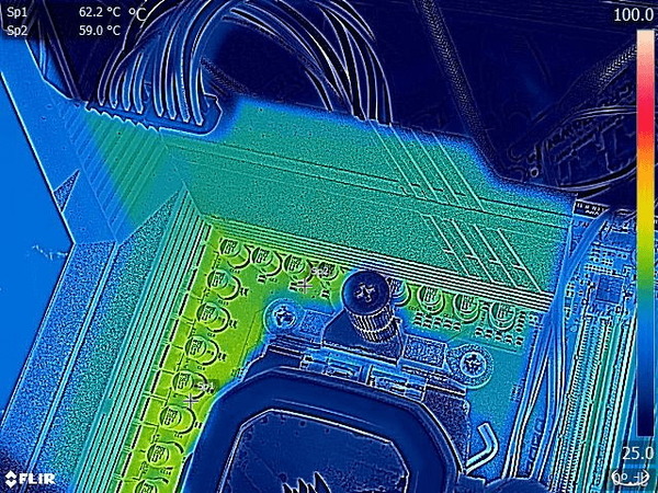 ASRock X670E Taichi Carrara_FLIR_7950X_PBO (3)