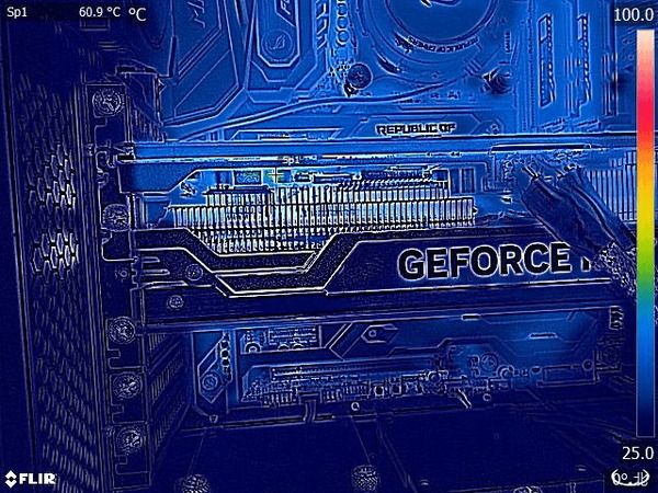 Palit GeForce RTX 4070 Ti GameRock Premium_FLIR (4)