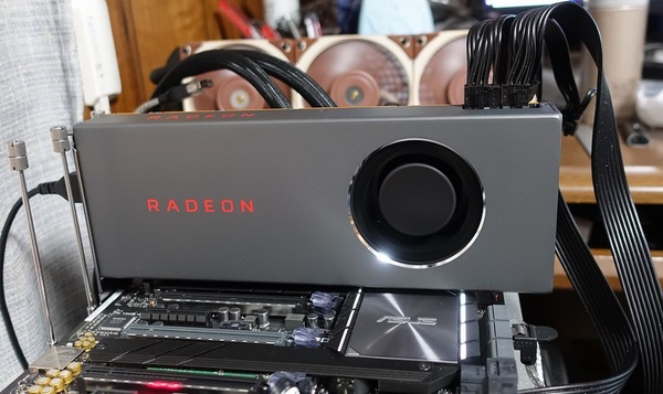 AMD Radeon RX 5700 Reference review_02168_DxO