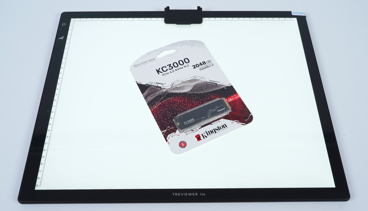 バッテリー内蔵 トレビュアーlite が写真の白抜きに便利 自作とゲームと趣味の日々