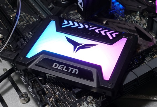 Team T-FORCE DELTA RGB SSD 250GB