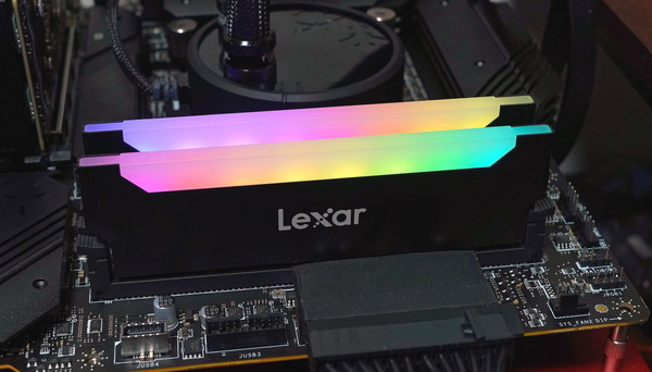 Lexar Hades RGB DDR4 review_01580_DxO