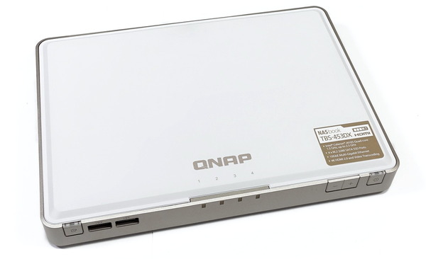 QNAP TBS-453DX review_01304_DxO