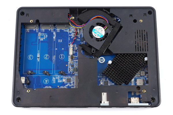 QNAP TBS-464 review_01252_DxO