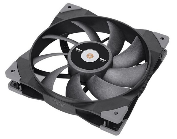 Thermaltake TOUGHFAN 14 (3)
