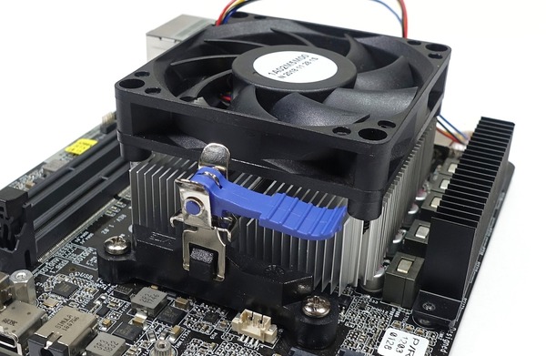 ASRock DeskMini X300 review_06286_DxO