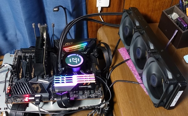 NZXT KRAKEN Z73 review_05876_DxO