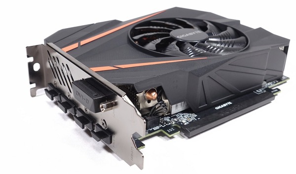 GIGABYTE GeForce GTX 1080 Mini ITX 8G review_02387