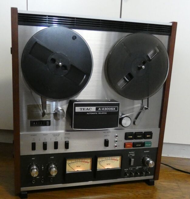 綺麗なTEAC A-4300SX 高性能機に蘇った : オープンリールテープ 綺麗なTEAC A-4300SX 高性能機に蘇った : オープンリールテープ