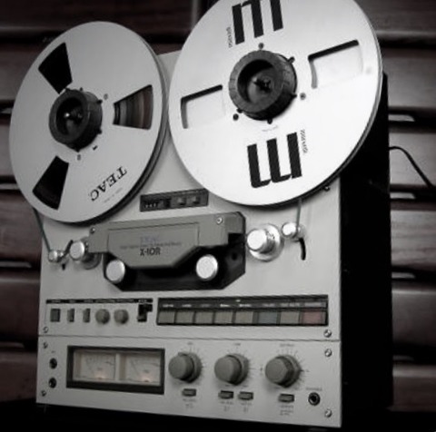 テープデッキの修理 TEAC X-10R モーターを治す : オープン