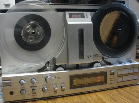 オープンデッキの修理 AKAI GX-77 汚れを落としてピカピカ : オープン